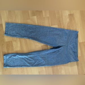 COPY - Lulu lemon capris light blue